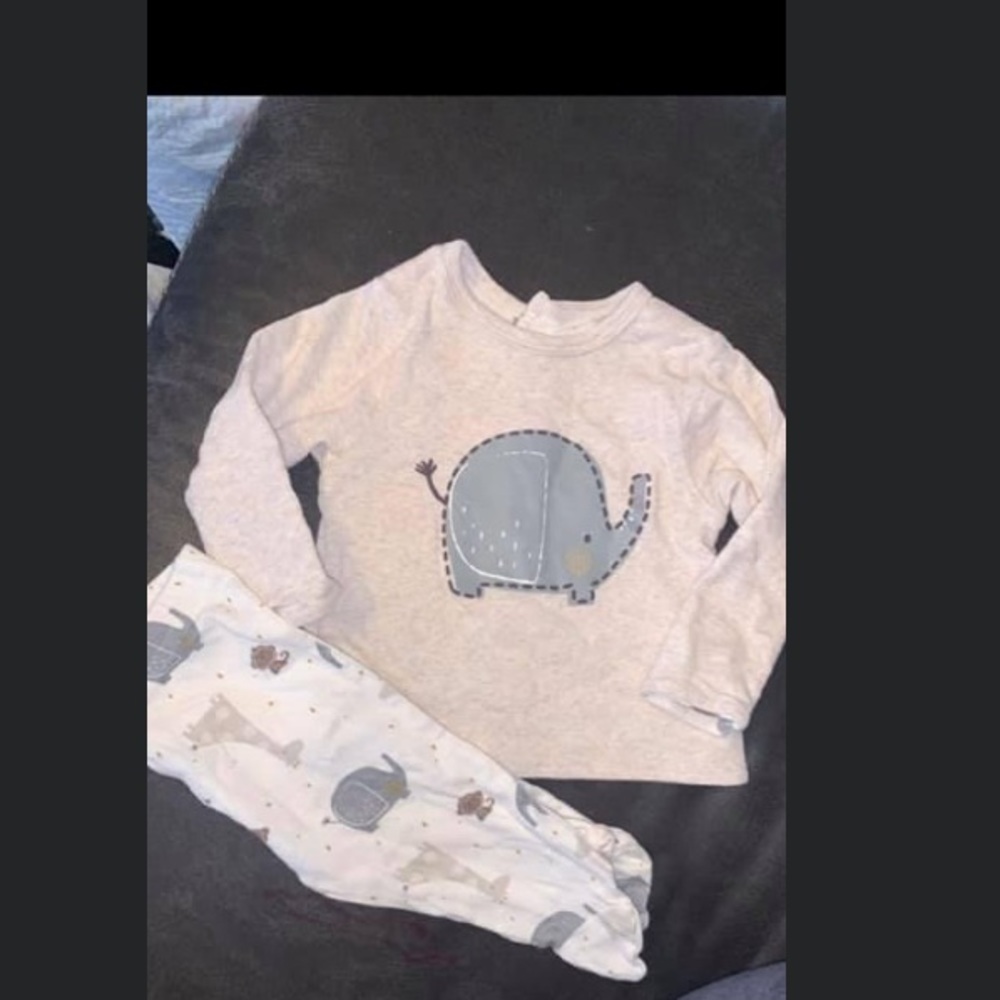 NWOT reversible elephant outfit